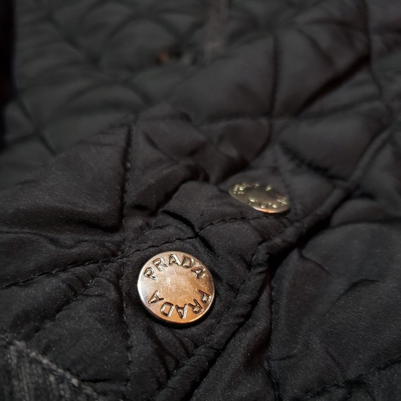 Vintage Women’s Prada puffer jacket - Picture 3 of 4